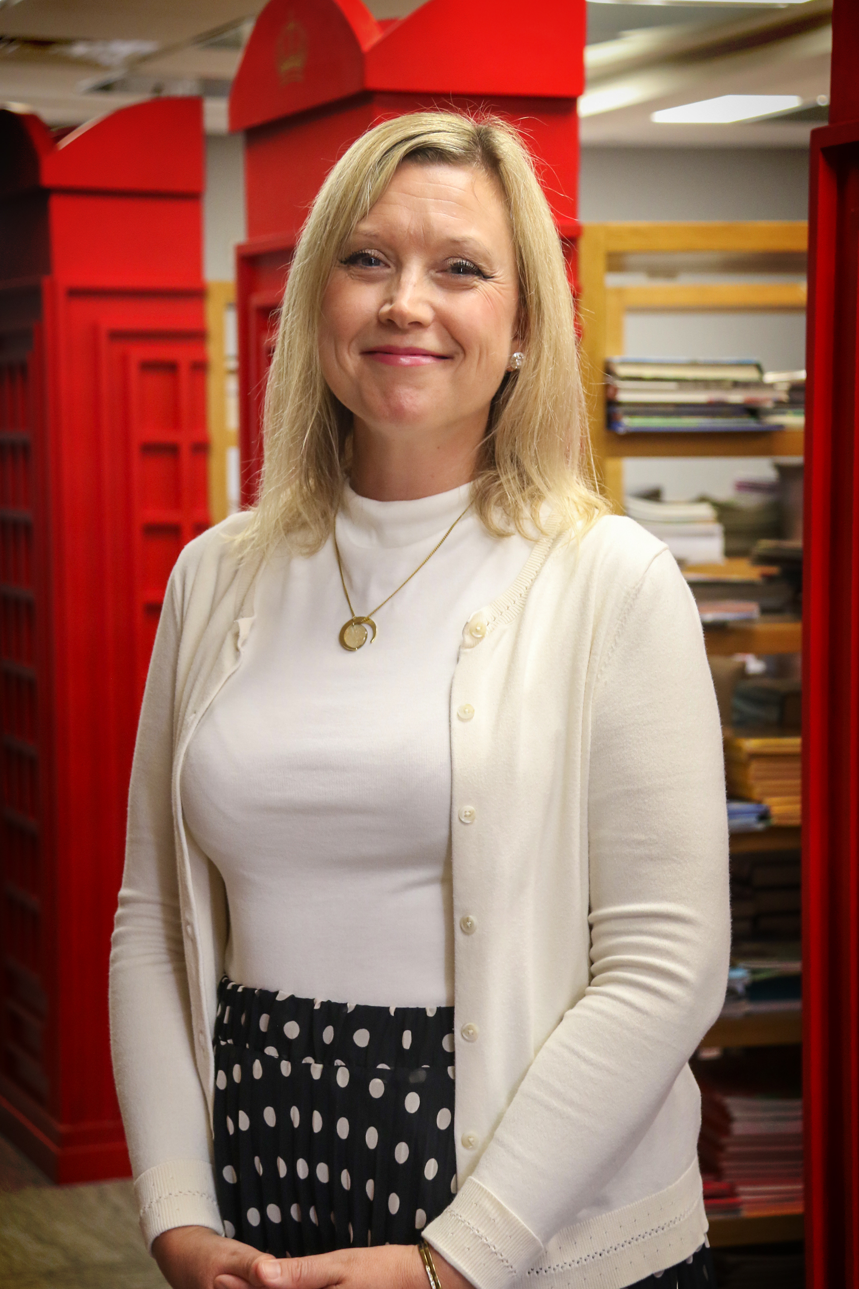 Laura Curtis